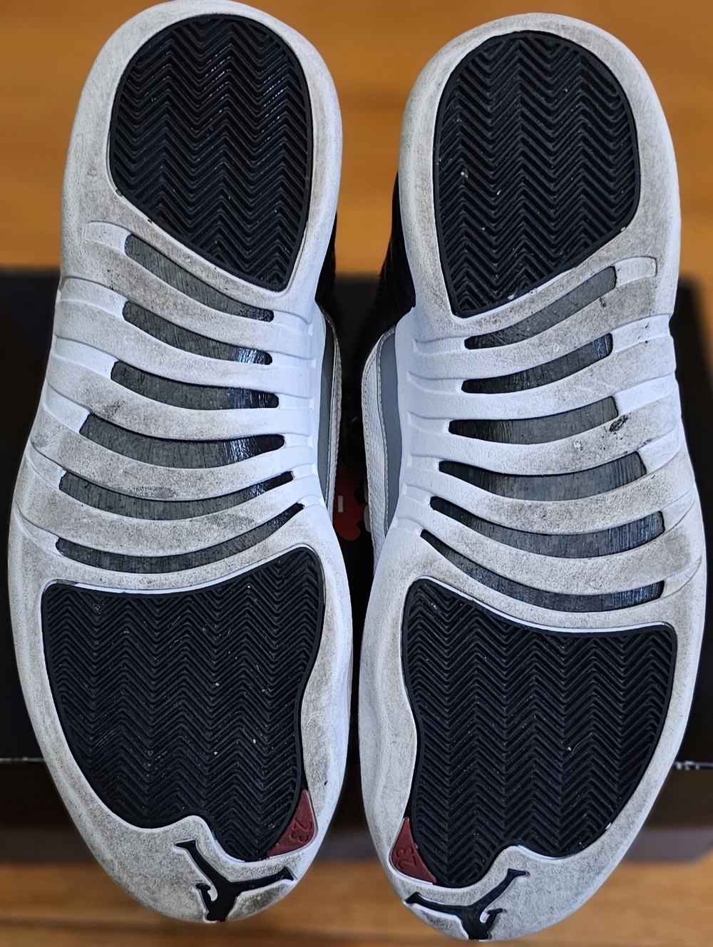 Air Jordan 12 Retro 'Playoff' (2022) Men's Size 13 - Picture 11 of 11